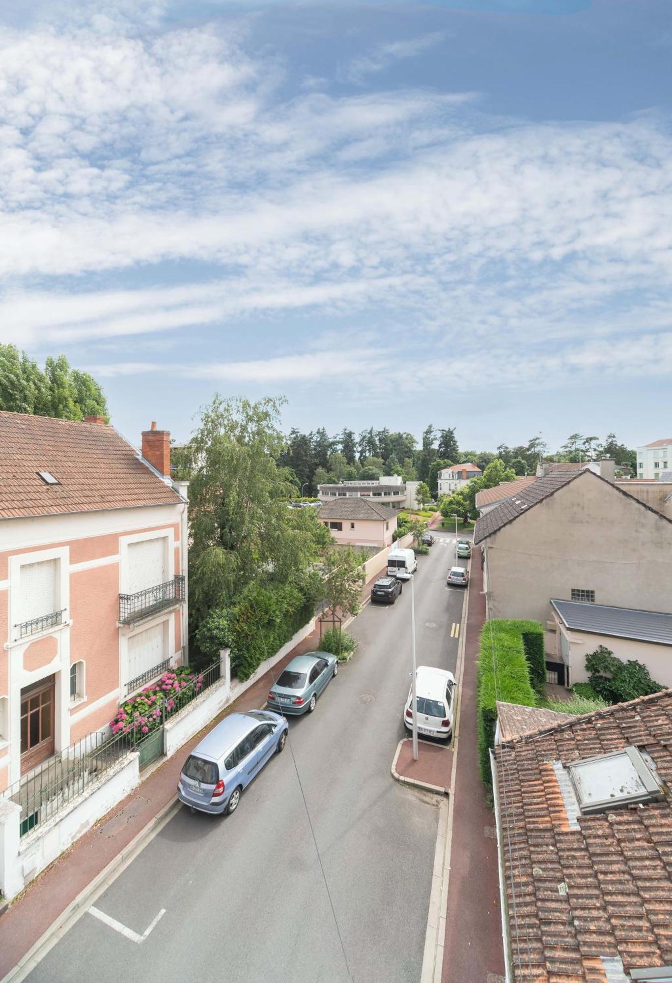 Le Grenet - Appartement Design En Duplex Vichy Kültér fotó